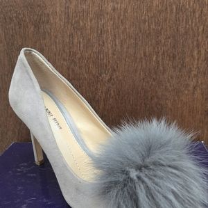 Gianni Bini. Gray Fox Fur Heels. Size 6.